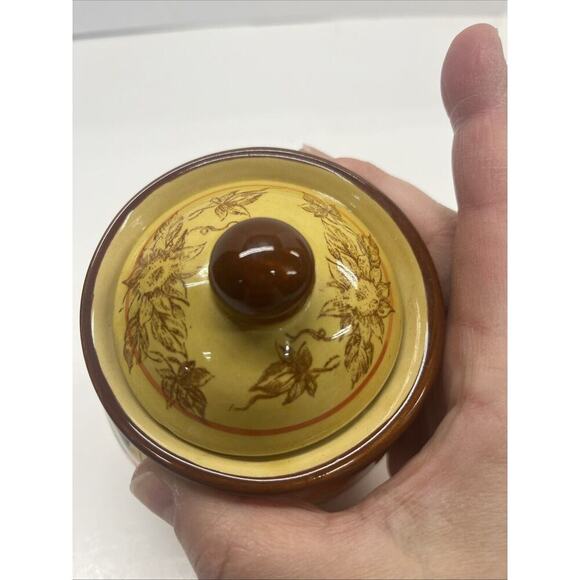 Maxcera Ceramic Rooster And Sunflower Creamer and Sugar Set - Picture 8 of 12